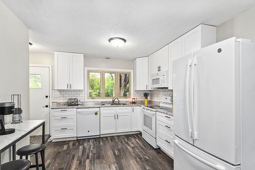 1032 23rd Ave N, Saint Cloud, MN, 56303-2512 | Card Image