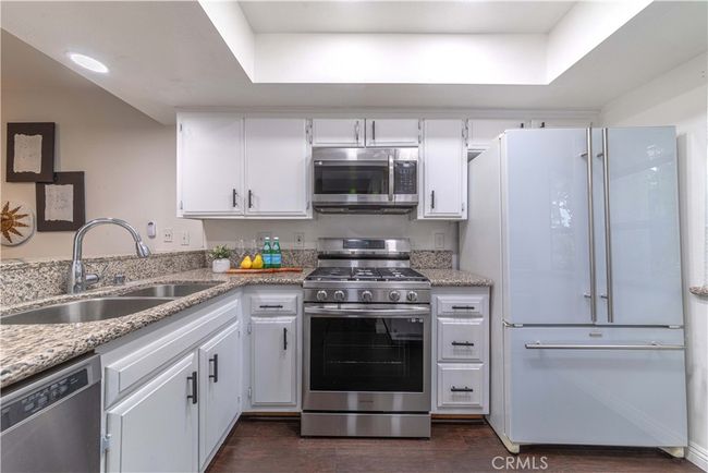 340 Maui Dr, Townhouse with 1 bedrooms, 1 bathrooms and 1 parking in Placentia CA | Image 7