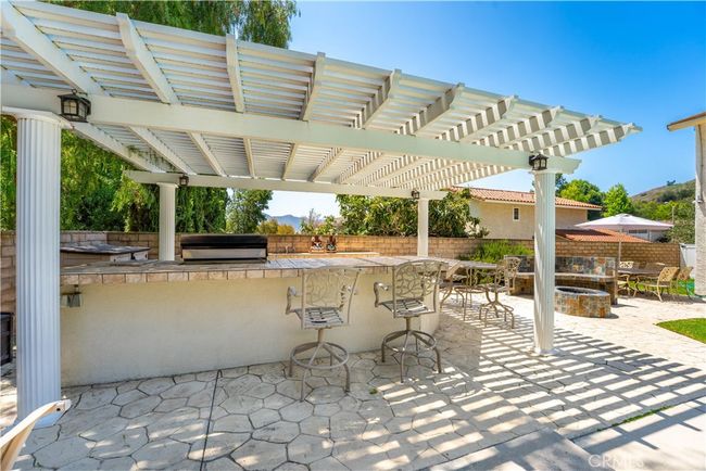 6120 Hedgewall Dr, House other with 4 bedrooms, 3 bathrooms and 3 parking in Westlake Village CA | Image 44