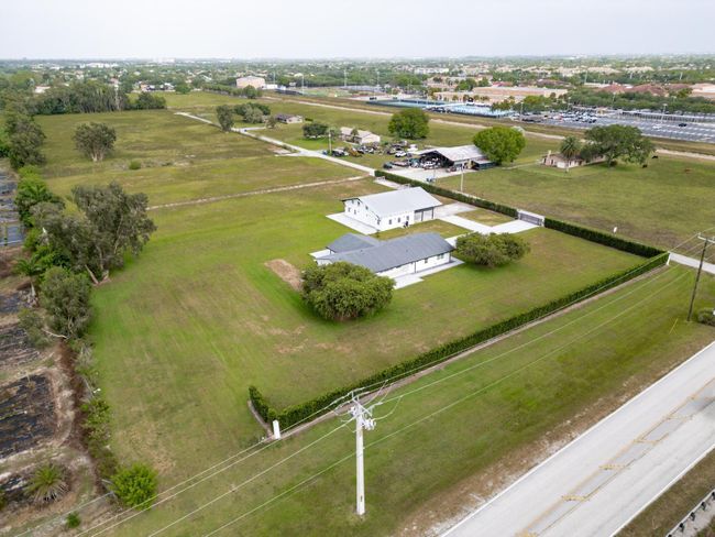 6800 Sw 172 Nd Ave, House other with 4 bedrooms, 3 bathrooms and null parking in SOUTHWEST RANCHES FL | Image 4