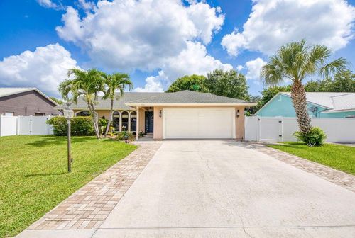 801 Ne Zebrina Senda, JENSEN BEACH, FL, 34957-6054 | Card Image