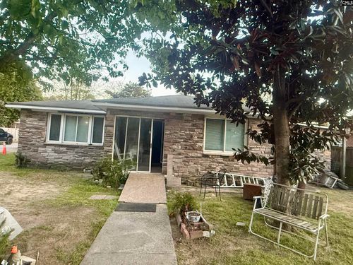 1615 Holland St, West Columbia, SC, 29169-5726 | Card Image