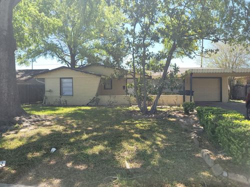 5934 Ridgeway Dr, Houston, TX, 77033-2136 | Card Image