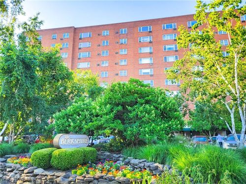 apt-506-11820 Edgewater Dr, Lakewood, OH, 44107-1793 | Card Image