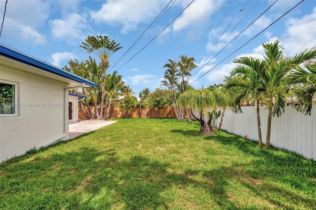 3480 Sw 20 Th St, House other with 3 bedrooms, 2 bathrooms and null parking in Fort Lauderdale FL | Image 38