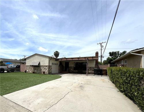 513 Newkirk Avenue, Fullerton, CA, 92832 | Card Image