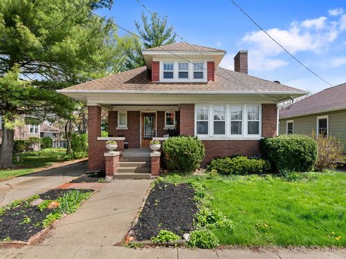 25 N Worth Ave, Elgin, IL, 60123-5247 | Card Image