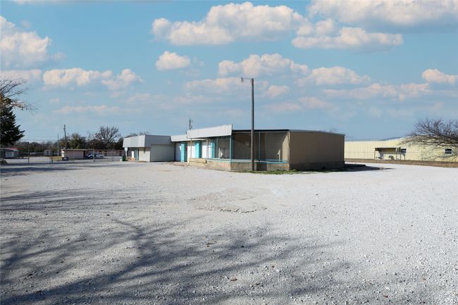 1409 E Wise St, Home with 0 bedrooms, 0 bathrooms and null parking in Bowie TX | Image 13