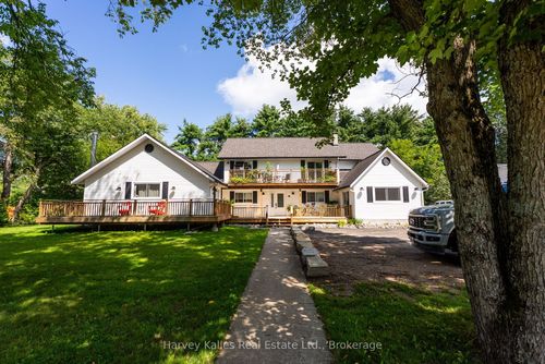 99 Spencer St, Bracebridge, ON, P1L1C4 | Card Image