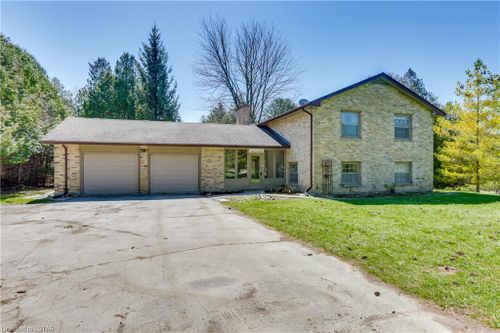 15067 Medway Rd, Arva, ON, N0M1C0 | Card Image