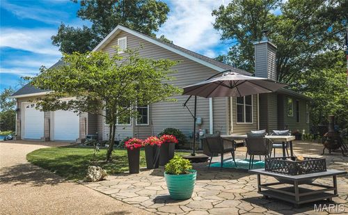 21212 Oak Trl, Warrenton, MO, 63383-3022 | Card Image
