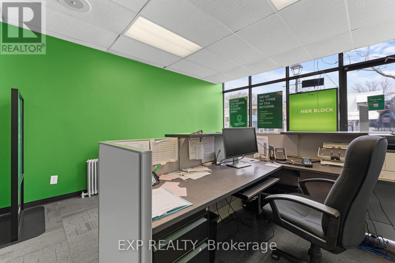 Commercial Lease in Mississauga (Port Credit) 5