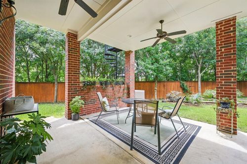 1190 Bonham Pkwy, Lantana, TX, 76226-6431 | Card Image