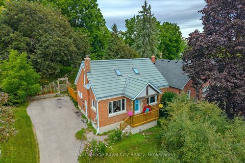 194 Grove St, Guelph, ON, N1E2W7 | Card Image