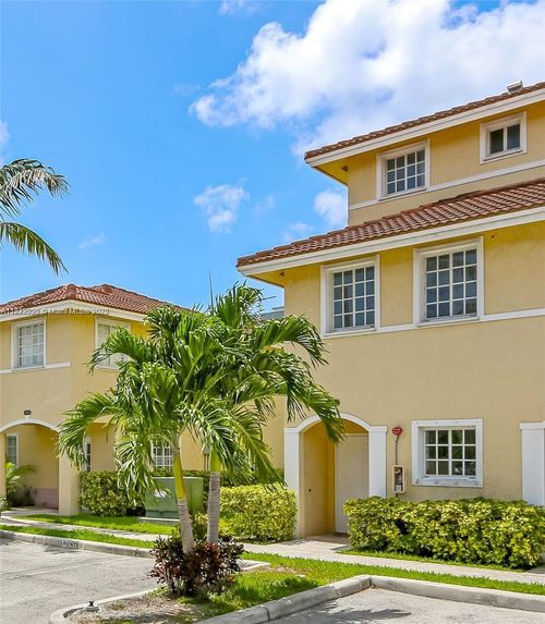 122-2054 Ne 167th St, North Miami Beach, FL, 33162-3443 | Card Image
