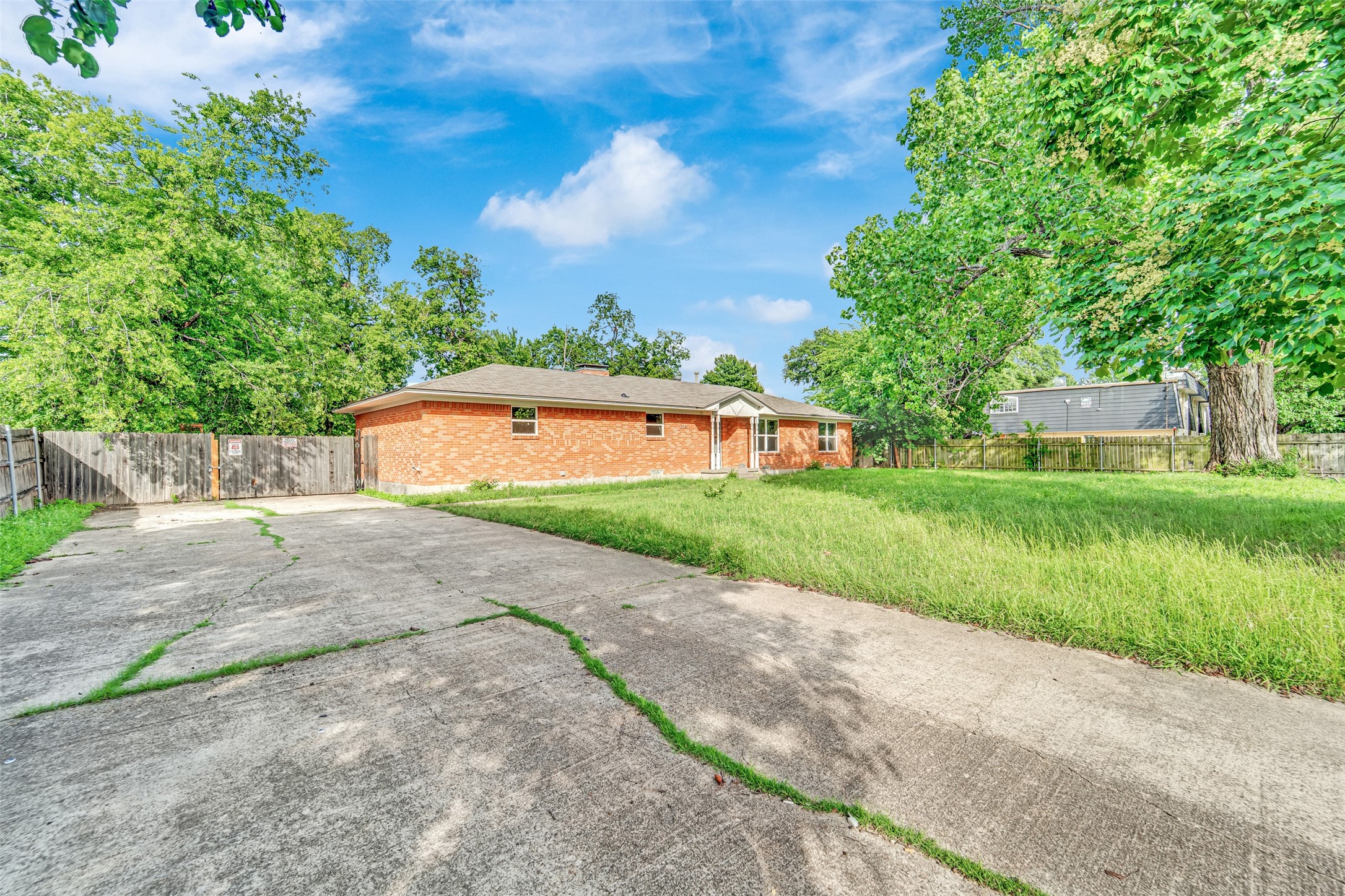 Residential Lease in Dallas 2