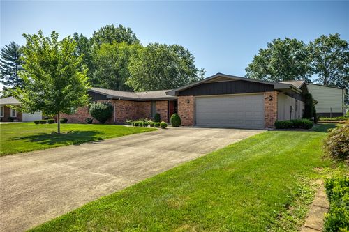 705 Park Hills Dr, Effingham, IL, 62401-3116 | Card Image