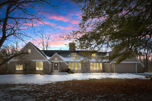 4717 Mohican Ln, Okemos, MI, 48864-1404 | Card Image