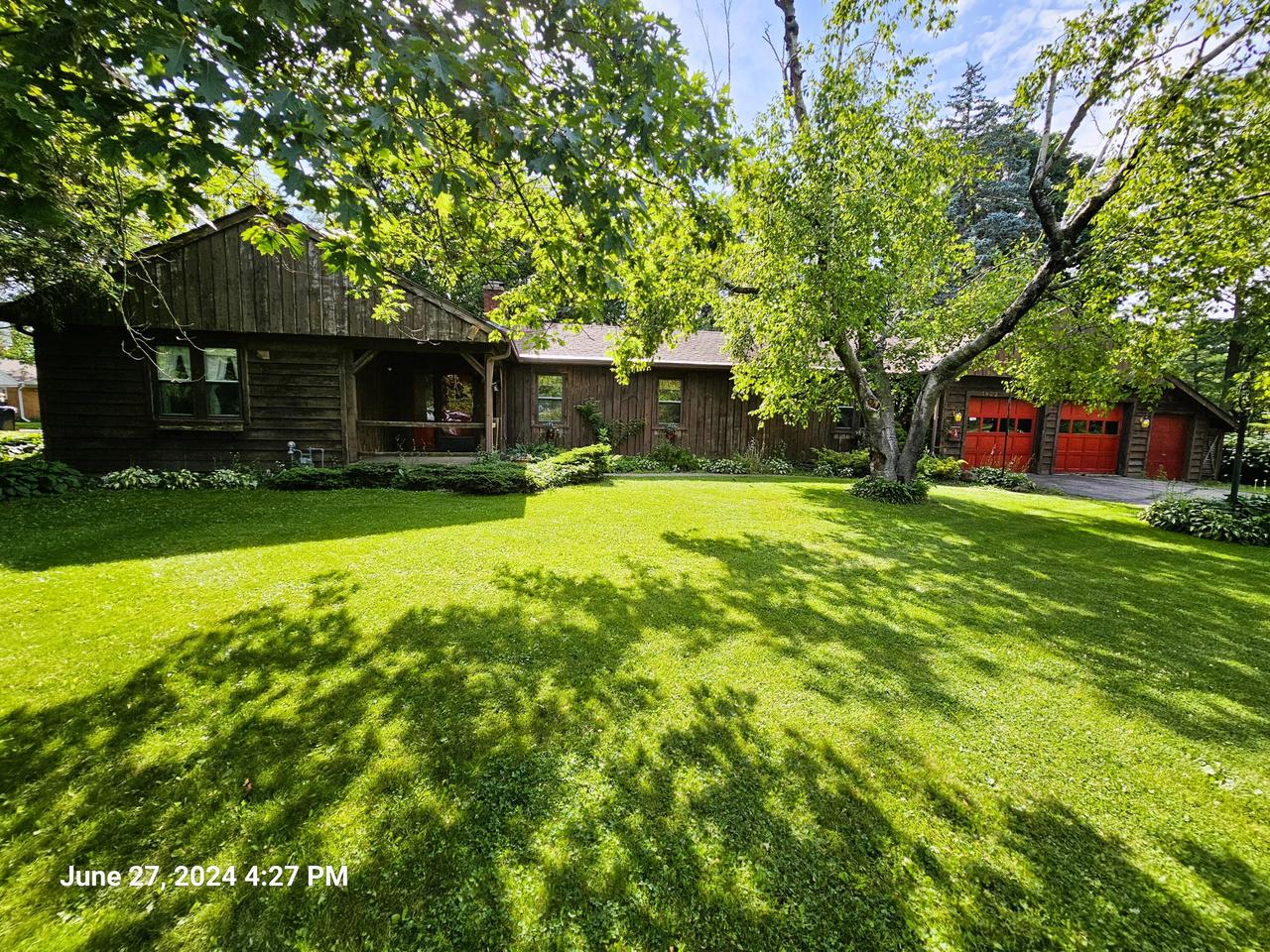 Grandview Ave, Mount Pleasant, WI 53406