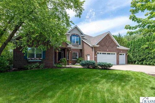 124 Mayan Way, Mankato, MN, 56001 | Card Image