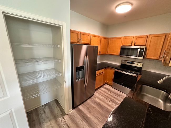 25520 Portico Ln, Condo with 2 bedrooms, 2 bathrooms and null parking in Novi MI | Image 6