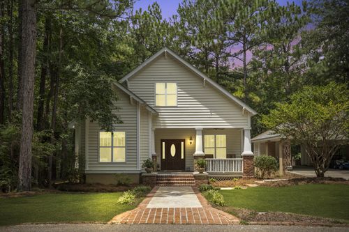 3 Stoneridge N, Hattiesburg, MS, 39402-1195 | Card Image