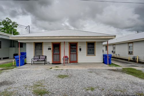 1039 General Nicholls St, Thibodaux, LA, 70301-2821 | Card Image