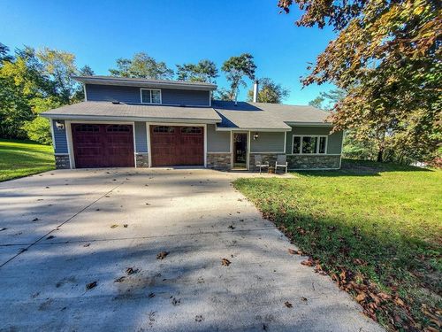 100 Hill St, Necedah, WI, 54646-8269 | Card Image