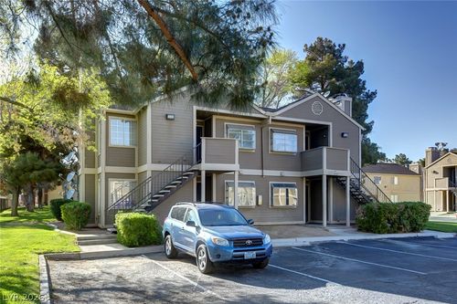 2777 Aarondavid Dr, Las Vegas, NV, 89121-7562 | Card Image