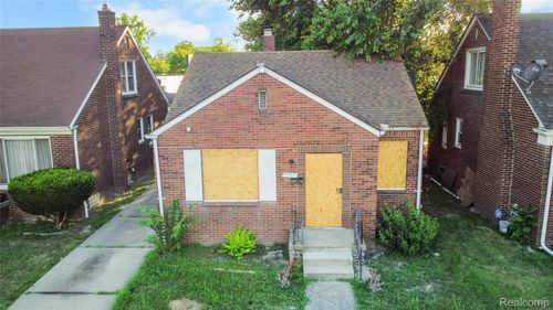 9227 Prest St, Detroit, MI, 48228-2207 | Card Image