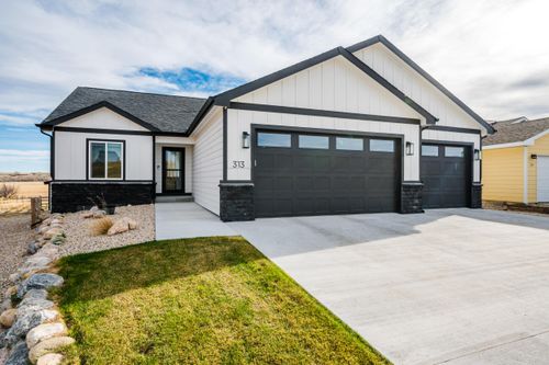 313 Rendezvous St, Buffalo, WY, 82834-2462 | Card Image