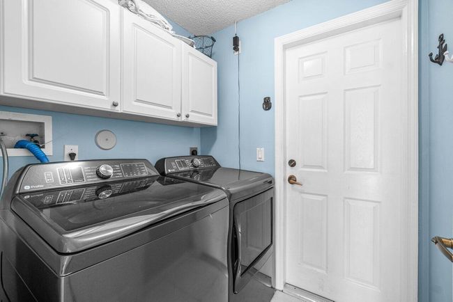 5946 Bay Hill Cir, House other with 4 bedrooms, 2 bathrooms and null parking in Lake Worth FL | Image 22