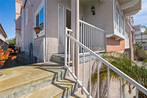 unit-4-619 N Guadalupe Ave, Redondo Beach, CA, 90277-2980 | Card Image