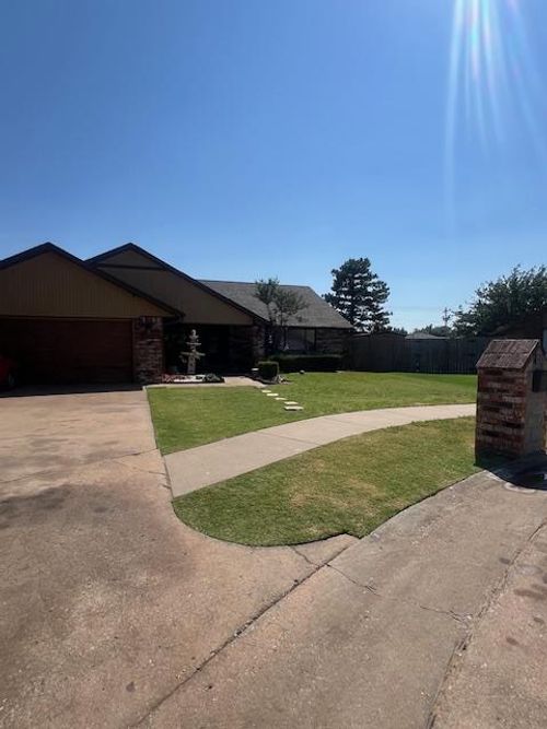 1330 Hill Cross Ct, Oklahoma City, OK, 73159-7702 | Card Image