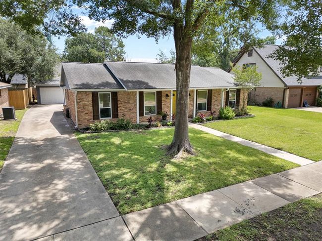10815 Sagewillow Ln, House other with 4 bedrooms, 2 bathrooms and 2 parking in Houston TX | Image 35