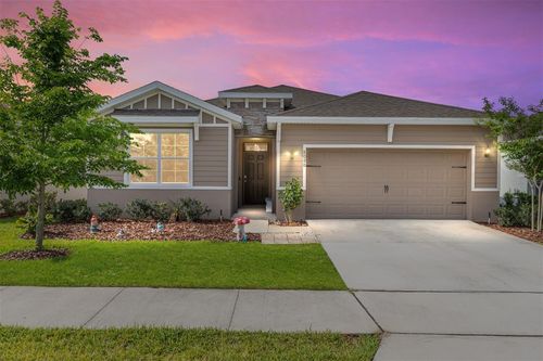8090 Penrose Pl, Wildwood, FL, 34785-7768 | Card Image