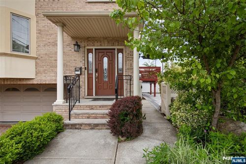 231B E Harriet Ave, Palisades Park, NJ, 07650-2739 | Card Image