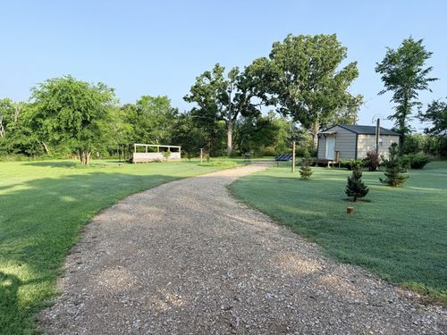 400 Vz County Road 4809, Ben Wheeler, TX, 75754-5138 | Card Image