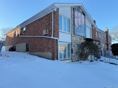 34 192nd St, Flushing, NY, 11358 | Card Image