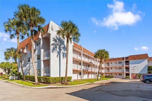 a-104-8000 Lagos De Campo Blvd, Tamarac, FL, 33321-3800 | Card Image