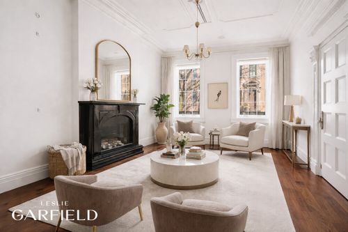 56 Charles St, New York, NY, 10014-2750 | Card Image