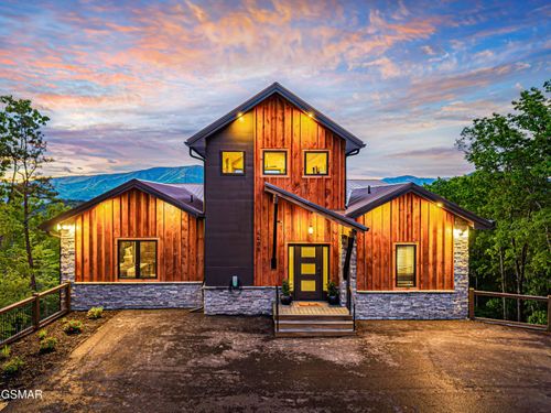 4408 Stackstone Road, Sevierville, TN, 37862 | Card Image