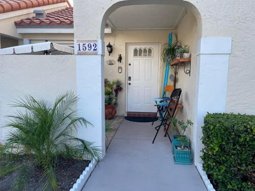 1592 Springside Dr, Weston, FL, 33326-2710 | Card Image