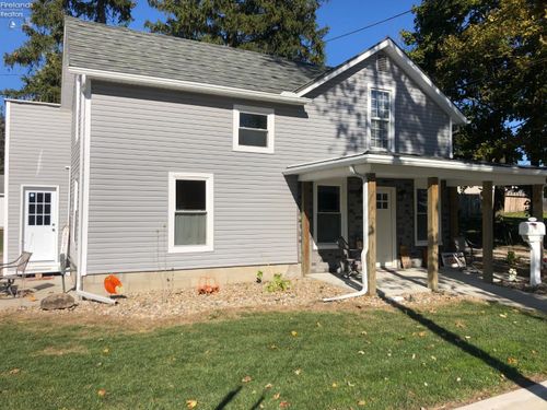 111 E Tiffin St, Willard, OH, 44890-1518 | Card Image