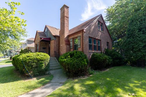 3743 Highland Ave, Berwyn, IL, 60402-4013 | Card Image