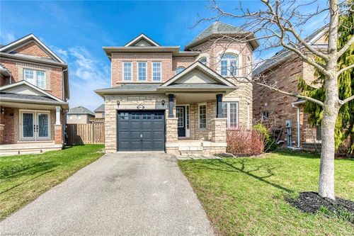 5811 Page Cres, Burlington, ON, L7L7N9 | Card Image