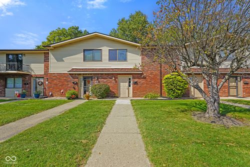 69 Trails End St, Greenwood, IN, 46142-3409 | Card Image