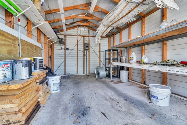 View of garage | Image 7