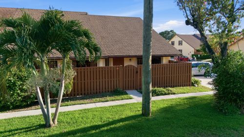 131 Springdale Cir, Palm Springs, FL, 33461-6326 | Card Image