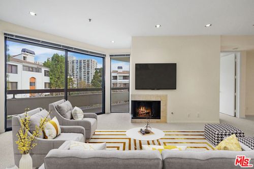 305-2102 Century Park Ln, Los Angeles, CA, 90067-3302 | Card Image